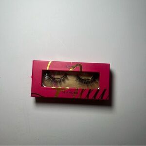 NWT Lilly Lashes for Sephora Collection in style London